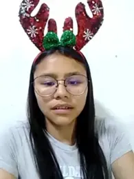 SofieLove_01 — Stripchat recorded stream image, 28.12.2025 07:50