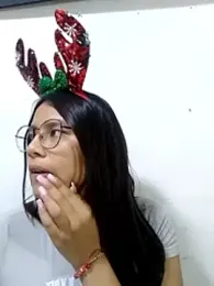 SofieLove_01 — Stripchat recorded stream image, 28.12.2025 07:50