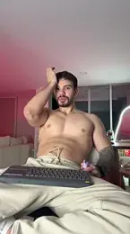 Valenthino_Salvatore — Stripchat recorded stream image, 28.12.2025 07:00
