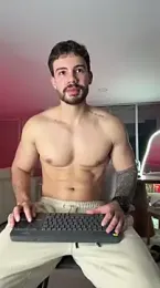 Valenthino_Salvatore — Stripchat recorded stream image, 28.12.2025 07:00