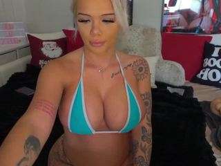 emmagray01 — Camsoda recorded stream screenshot (28 Dec 2025)