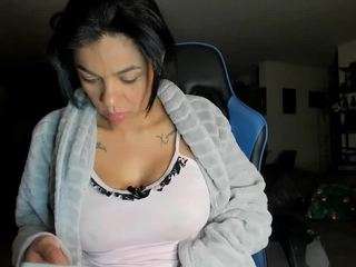 victoria-chicas — Camsoda recorded stream image, 28.02.2025 08:10
