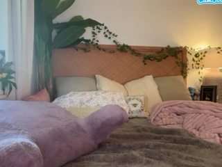 thelittlenative — Camsoda recorded stream image, 28.12.2025 21:00