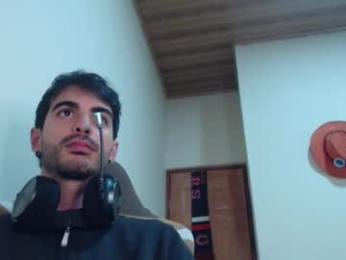 therazhanen — Chaturbate recorded stream screenshot (29 Dec 2025)