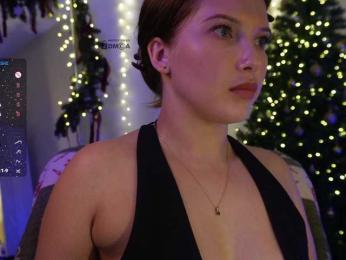 _Q_ — Bongacams recorded stream image, 29.12.2025 15:00