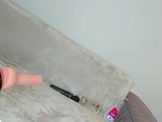bella-sweeet — Camsoda recorded stream image, 28.02.2025 13:00