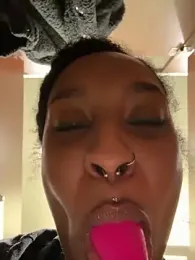 Your_Paris — Stripchat recorded stream image, 30.12.2025 19:40