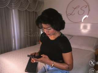 laurensaenz — Camsoda recorded stream screenshot (28 Feb 2025)