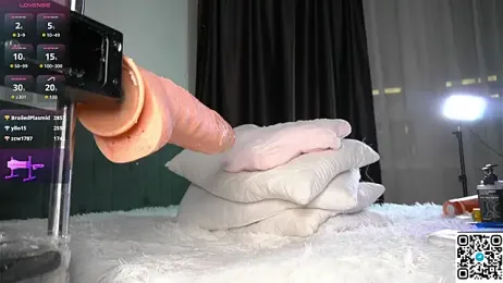 LilyBerryy — Stripchat recorded stream screenshot (01 Jan 2026)