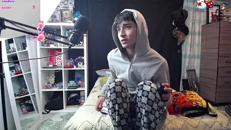 dylan_fun18 — Stripchat recorded stream image, 01.01.2026 23:10