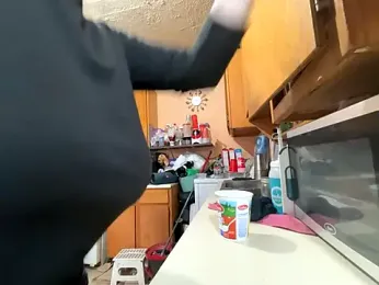 Snowbunnycake_131 — Stripchat recorded stream screenshot (02 Jan 2026)