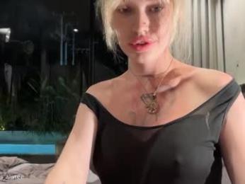 golden_alinee — Chaturbate recorded stream image, 02.01.2026 13:20