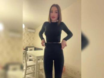 BabyDarii — Bongacams recorded stream screenshot (28 Feb 2025)