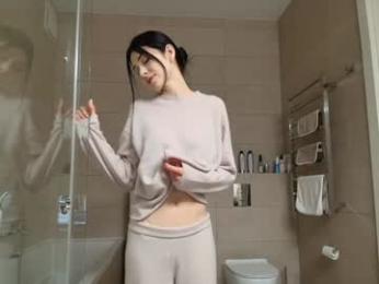 milla_bella — Chaturbate recorded stream screenshot (03 Jan 2026)