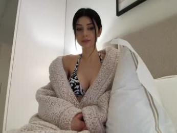 milla_bella — Chaturbate recorded stream screenshot (03 Jan 2026)