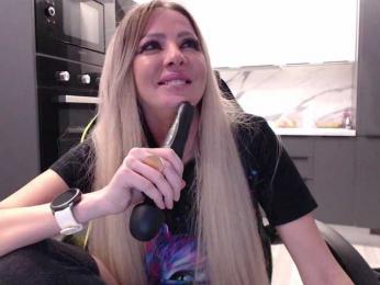 blondalina — Bongacams recorded stream screenshot (28 Feb 2025)