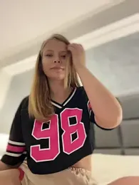 AnastasiaAniess — Stripchat recorded stream image, 04.01.2026 17:10