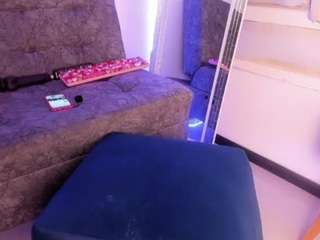 avaferrera — Camsoda recorded stream image, 28.02.2025 22:00