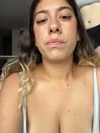 Enyeld_ruru — Stripchat recorded stream screenshot (04 Jan 2026)