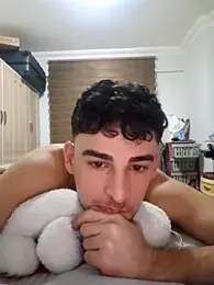 Yasinyasin7 — Stripchat recorded stream screenshot (05 Jan 2026)