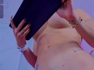 chlooee — Camsoda recorded stream image, 05.01.2026 02:00