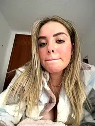 Alirawrz — Stripchat recorded stream screenshot (05 Jan 2026)