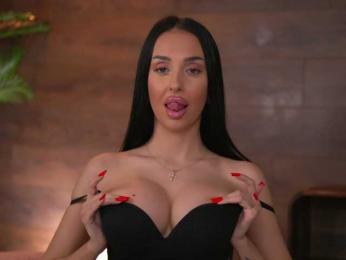 KairaAndrews — Bongacams recorded stream screenshot (05 Jan 2026)