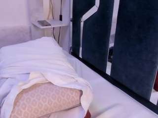 veronicaryan — Camsoda recorded stream image, 07.01.2026 12:00