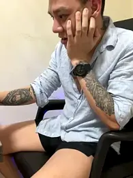 latava — Stripchat recorded stream image, 07.01.2026 16:00