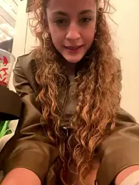 alana15 — Stripchat recorded stream screenshot (07 Jan 2026)