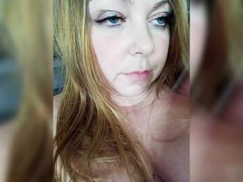 FLUFFY_BEAUTY — Bongacams recorded stream screenshot (01 Mar 2025)