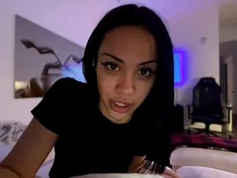 babymalaya — Stripchat recorded stream image, 08.01.2026 03:30