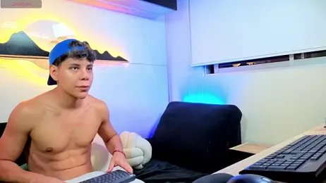 Almiboys — Stripchat recorded stream image, 09.01.2026 02:10