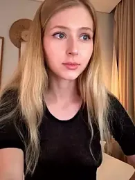 LunaRase — Stripchat recorded stream screenshot (10 Jan 2026)