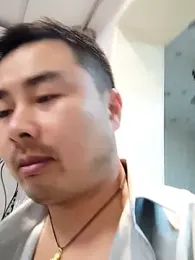 guozuo — Stripchat recorded stream screenshot (10 Jan 2026)