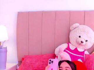 Bella Fontana — Flirt4free recorded stream image, 10.01.2026 18:20