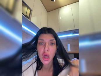 chicanogirl — Bongacams recorded stream image, 11.01.2026 23:40