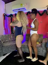 royalgirls_x — Stripchat recorded stream image, 12.01.2026 15:10