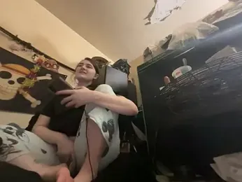 Snowbunnycake_131 — Stripchat recorded stream screenshot (13 Jan 2026)