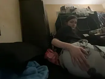 Snowbunnycake_131 — Stripchat recorded stream screenshot (13 Jan 2026)