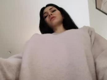 milla_bella — Chaturbate recorded stream screenshot (13 Jan 2026)