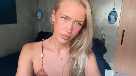 livsslife — Stripchat recorded stream screenshot (14 Jan 2026)