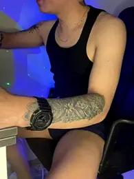 latava — Stripchat recorded stream image, 14.01.2026 16:20