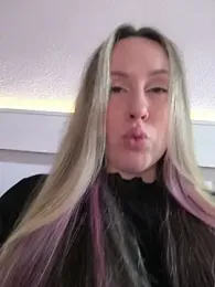 Mona_Plus — Stripchat recorded stream image, 15.01.2026 07:50