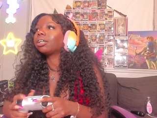 karliekayozz — Camsoda recorded stream image, 02.03.2025 04:50