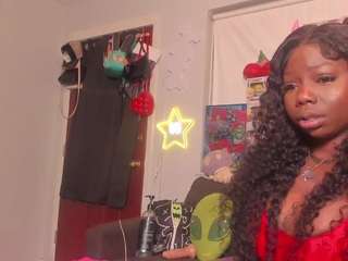 karliekayozz — Camsoda recorded stream image, 02.03.2025 04:50