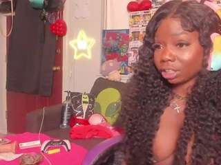 karliekayozz — Camsoda recorded stream image, 02.03.2025 04:50