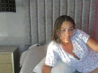 michellangels — Camsoda recorded stream image, 17.01.2026 13:00
