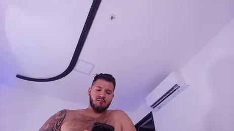 mister_miike — Stripchat recorded stream image, 18.01.2026 03:00