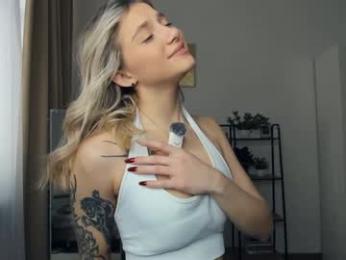glossybabe_ — Chaturbate recorded stream image, 18.01.2026 07:20